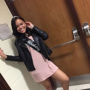 Meet your Posher, Jade